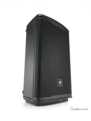 JBL EON715 – vue de trois-quarts (variante 2)