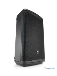 JBL EON715 – vue de trois-quarts (variante 2)