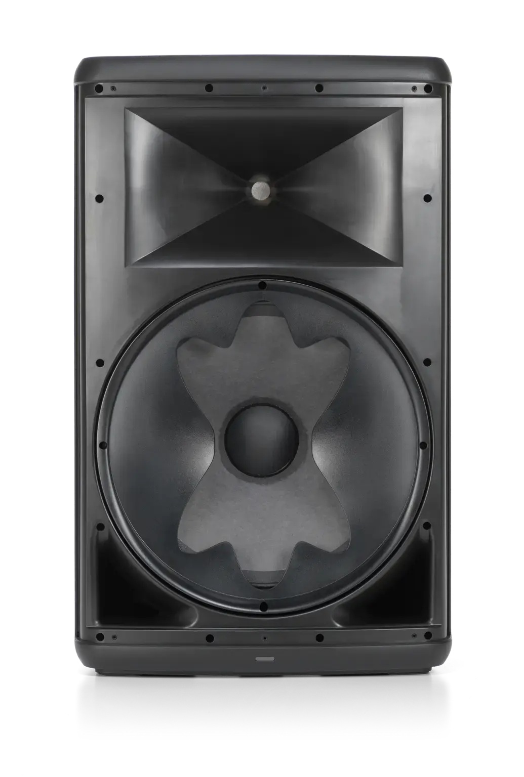 JBL EON715 – vue de face (variante 2)