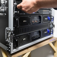 HPA Hybrid-6C – amplificateur monté dans un rack de transport