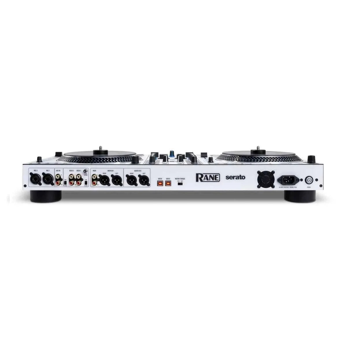 Connectique arrière complète du Rane One MKII avec double port USB et sorties professionnelles XLR.